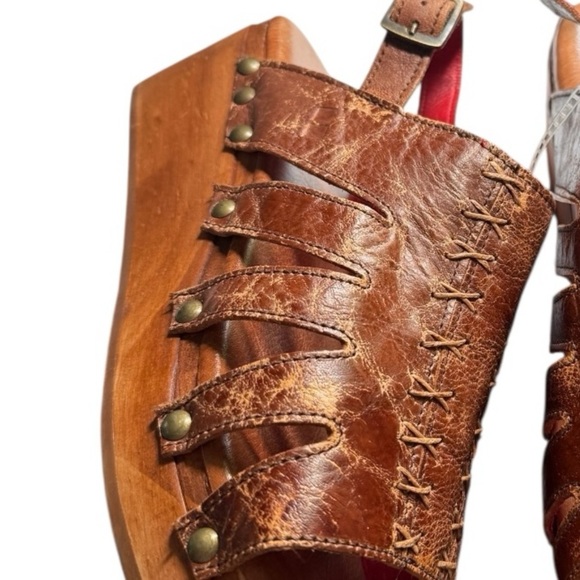 Bed Stu Fontella Distressed Almond Lux Leather Wooden Open Toe Strap Clog 10 - Picture 11 of 15